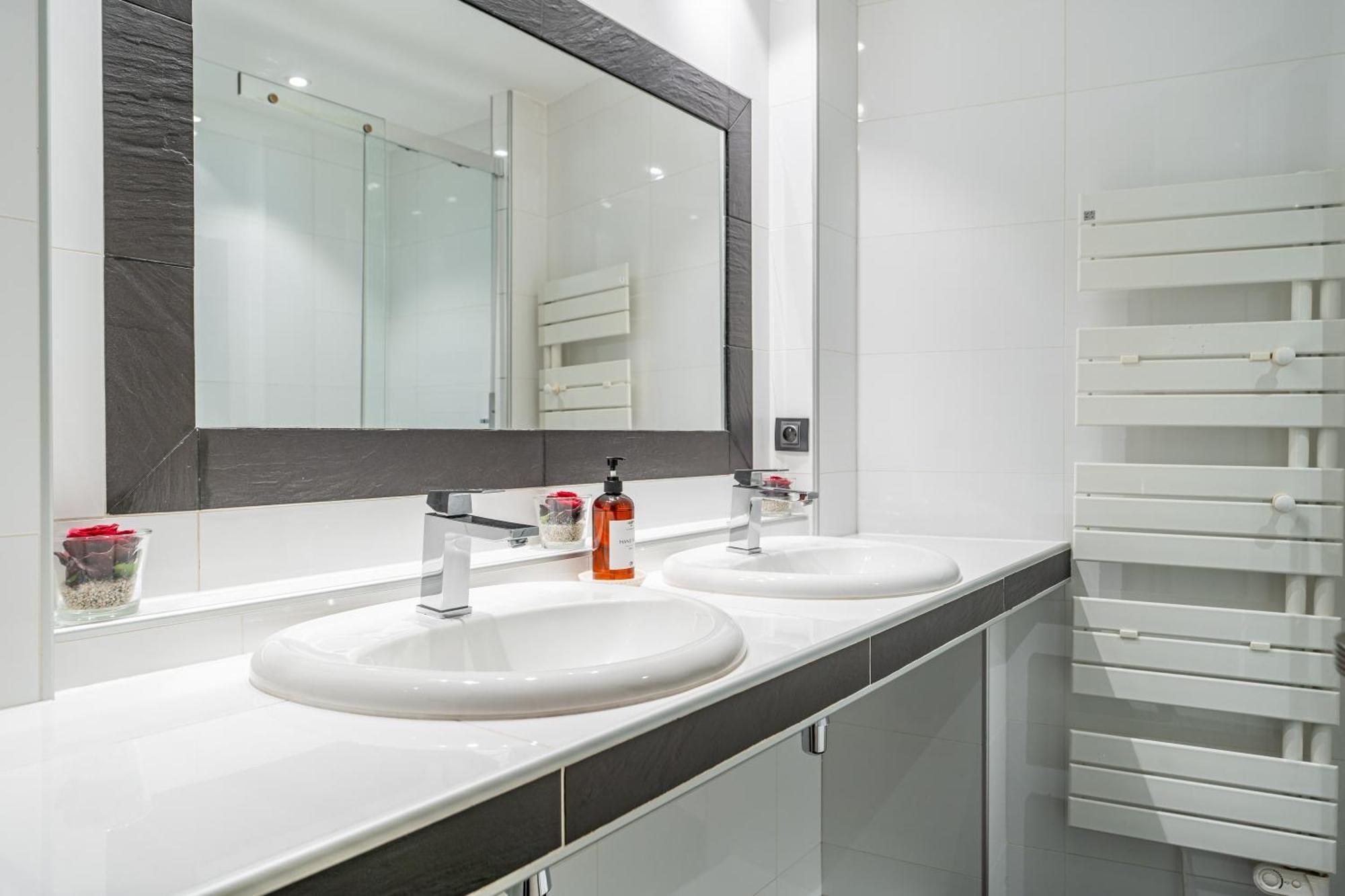 Superbe Appartement De 2 Chambres Au Coeur Du Quartier Gambetta Бордо Экстерьер фото